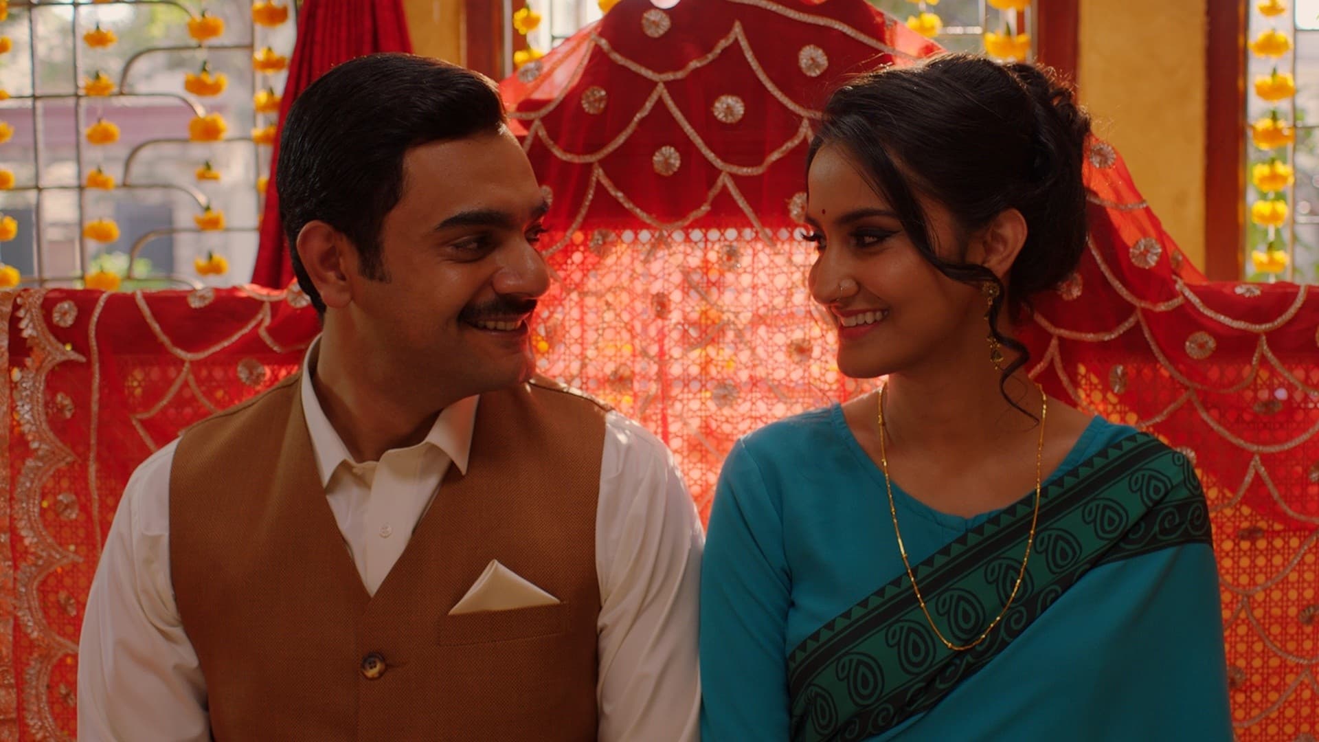 The Queen of My Dreams Background