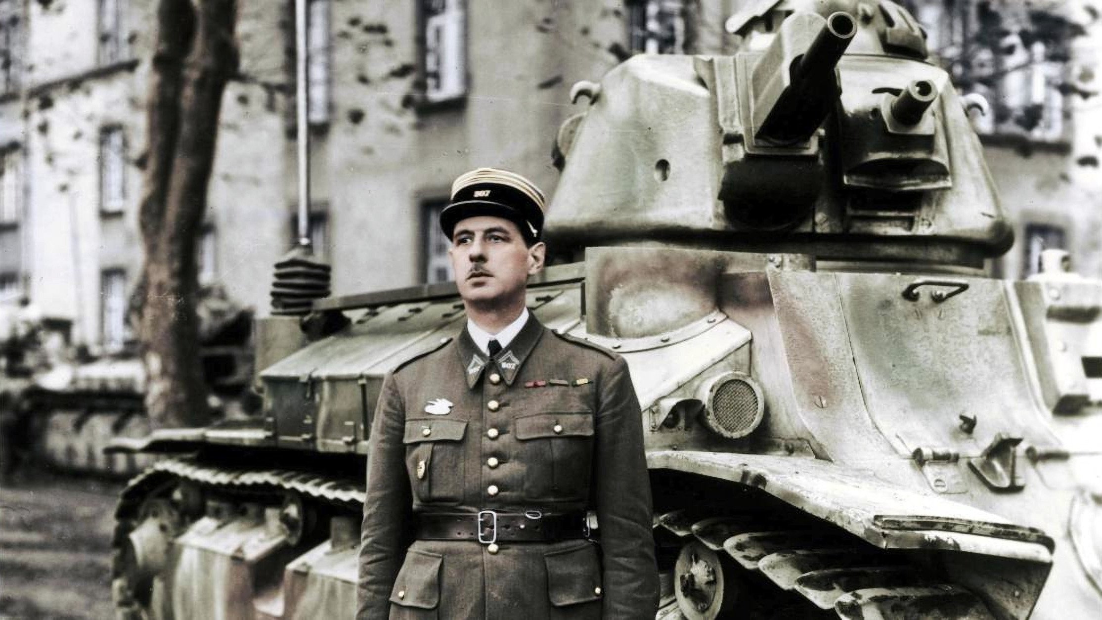 De Gaulle, histoire d'un géant Background
