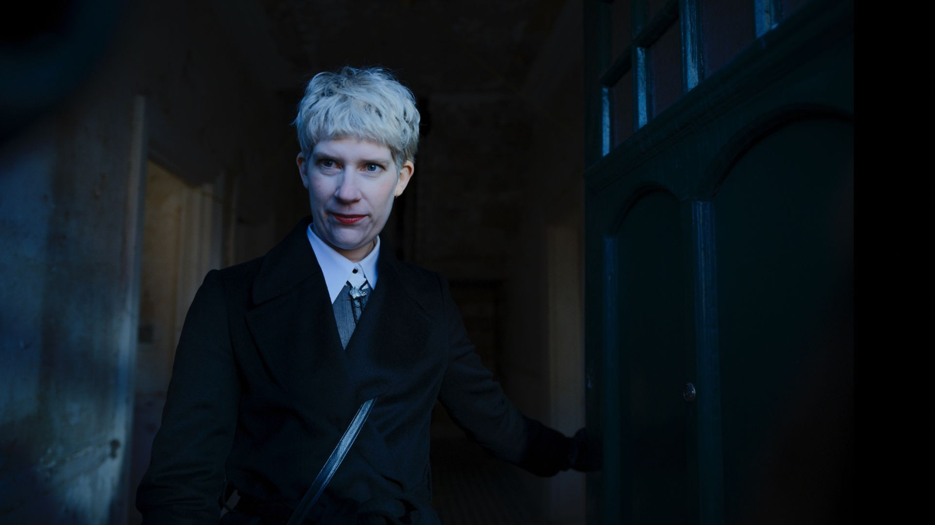 House Hunters Background