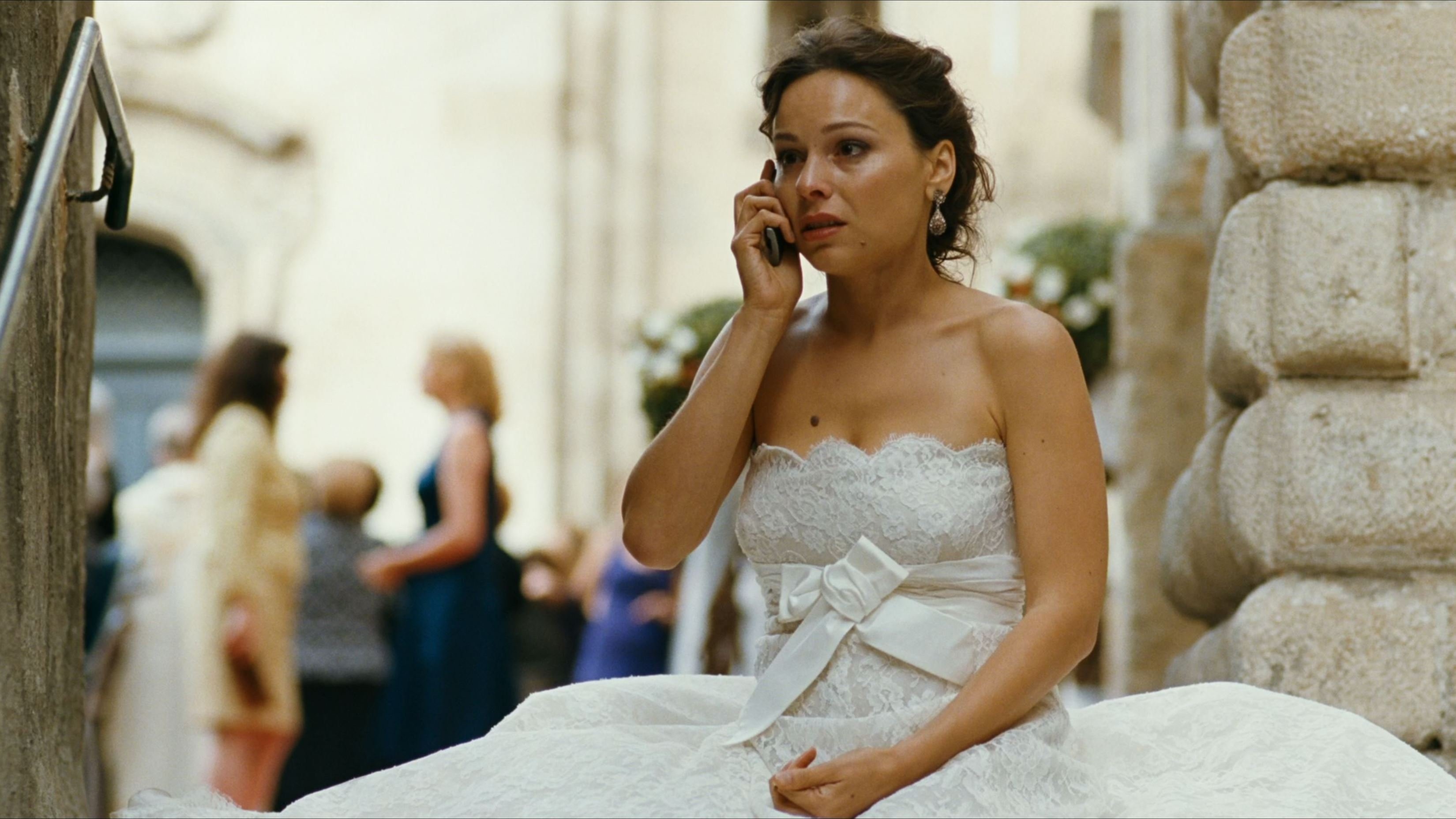 Wedding Fever in Campobello Background