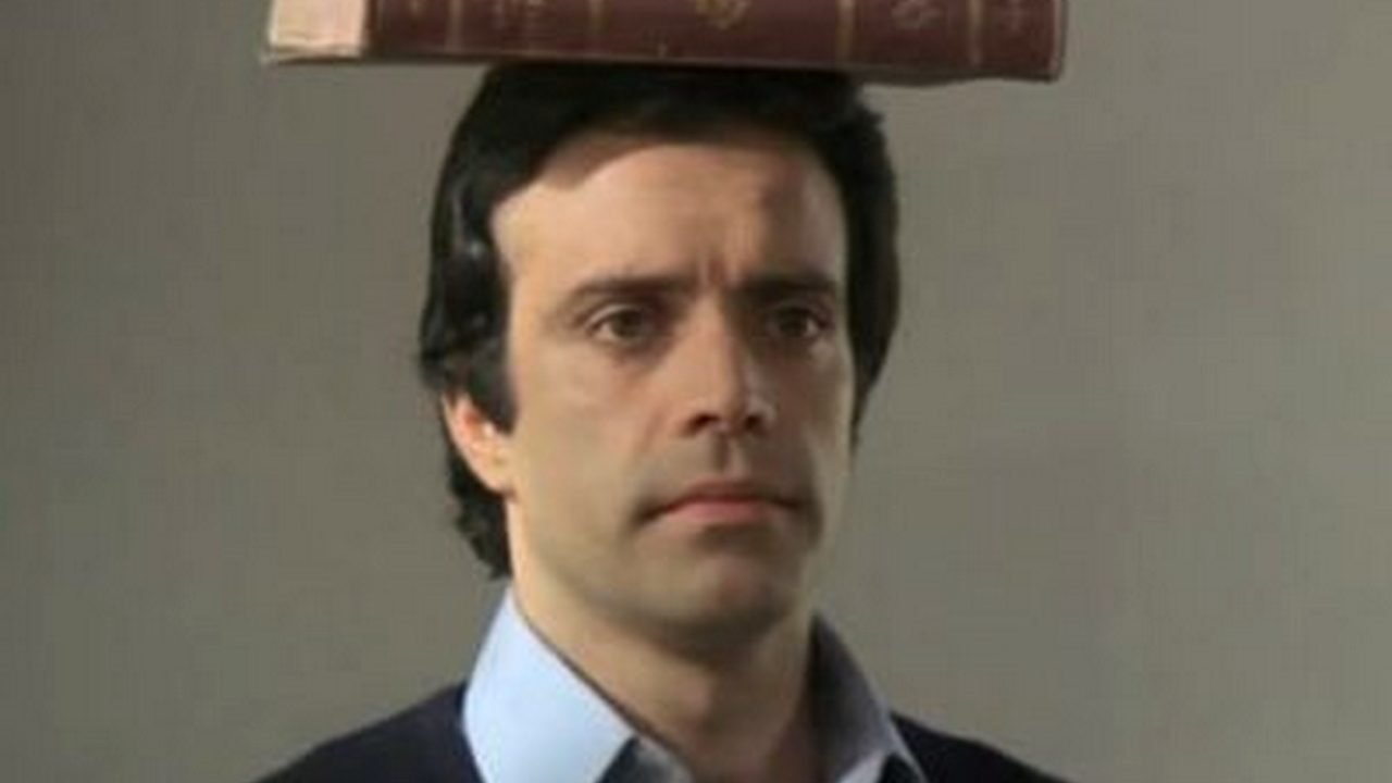 Il marito in collegio Background