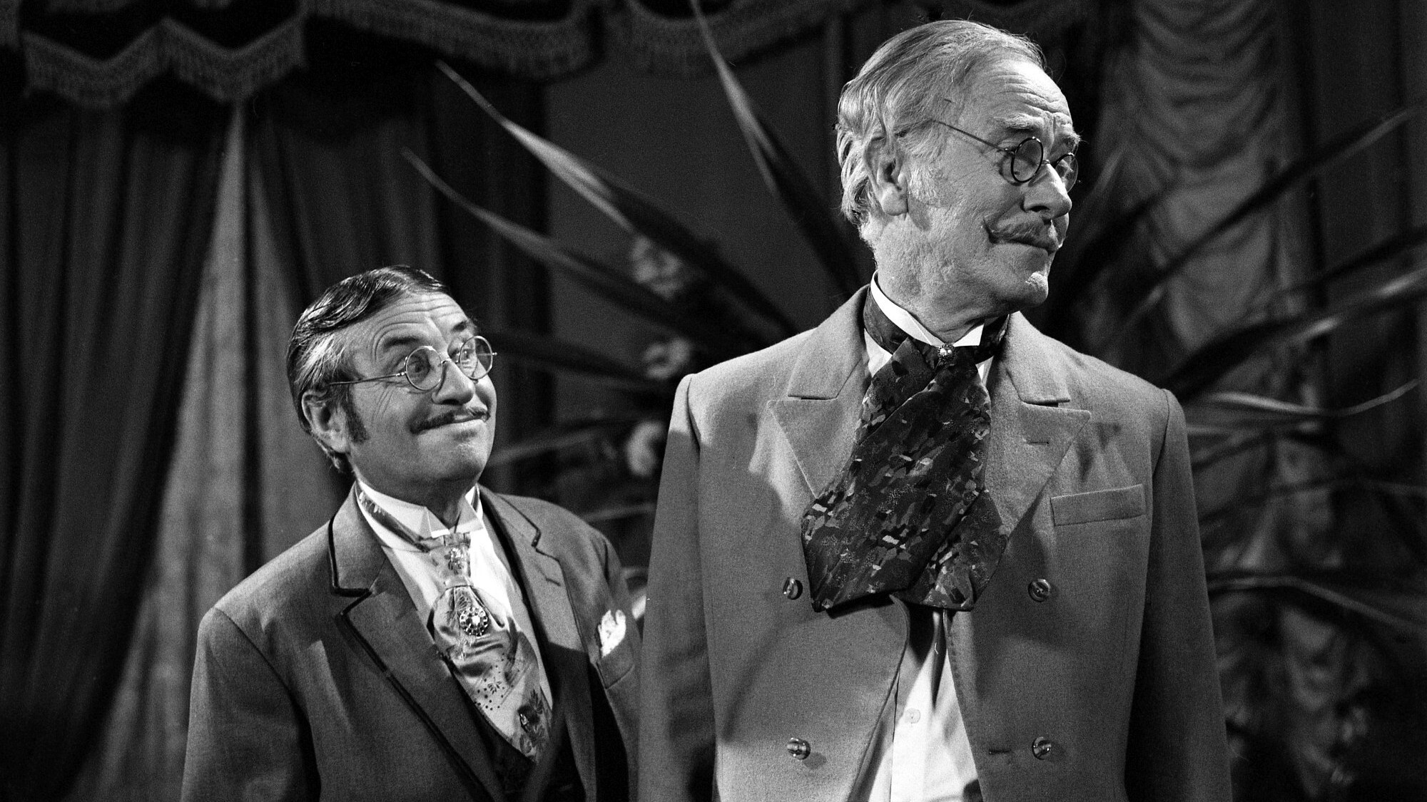 Podnájem na Champs Ellysèes Background