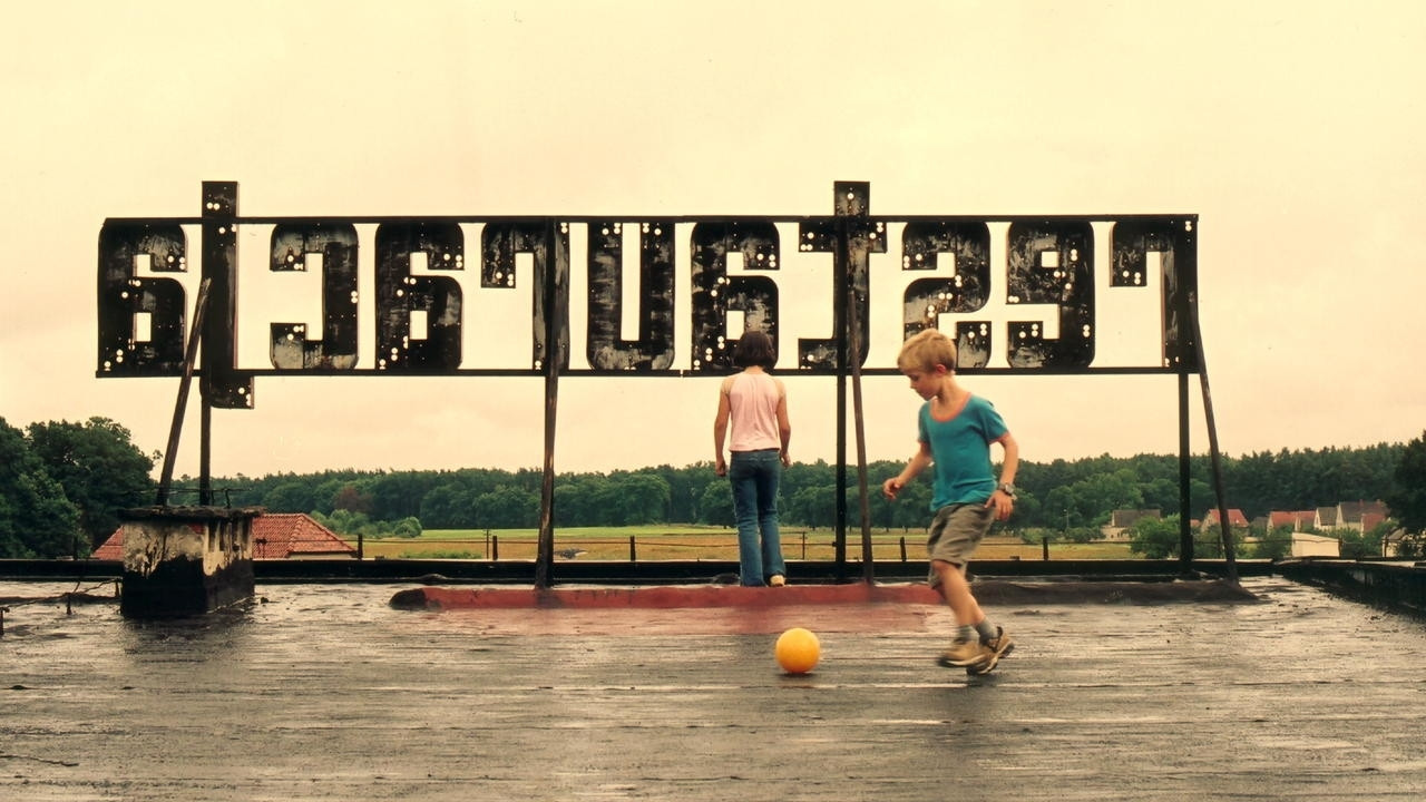 In This Very Moment Background