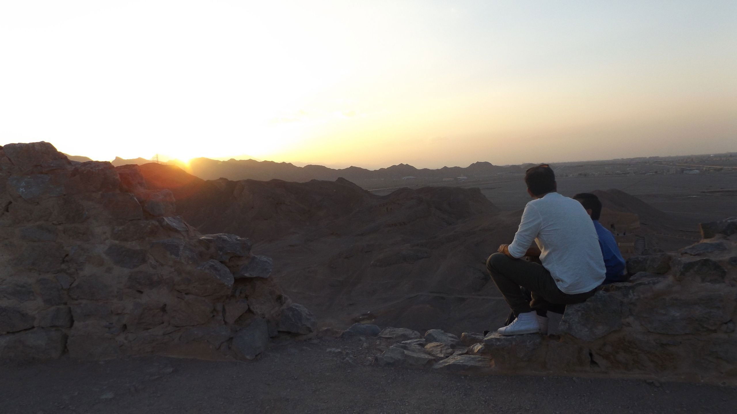 Van Ninevé naar Nazareth Background