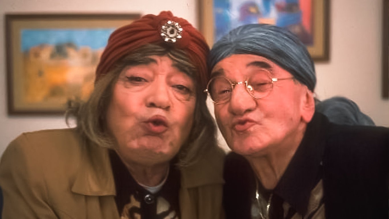 Tatlı Kaçıklar Background