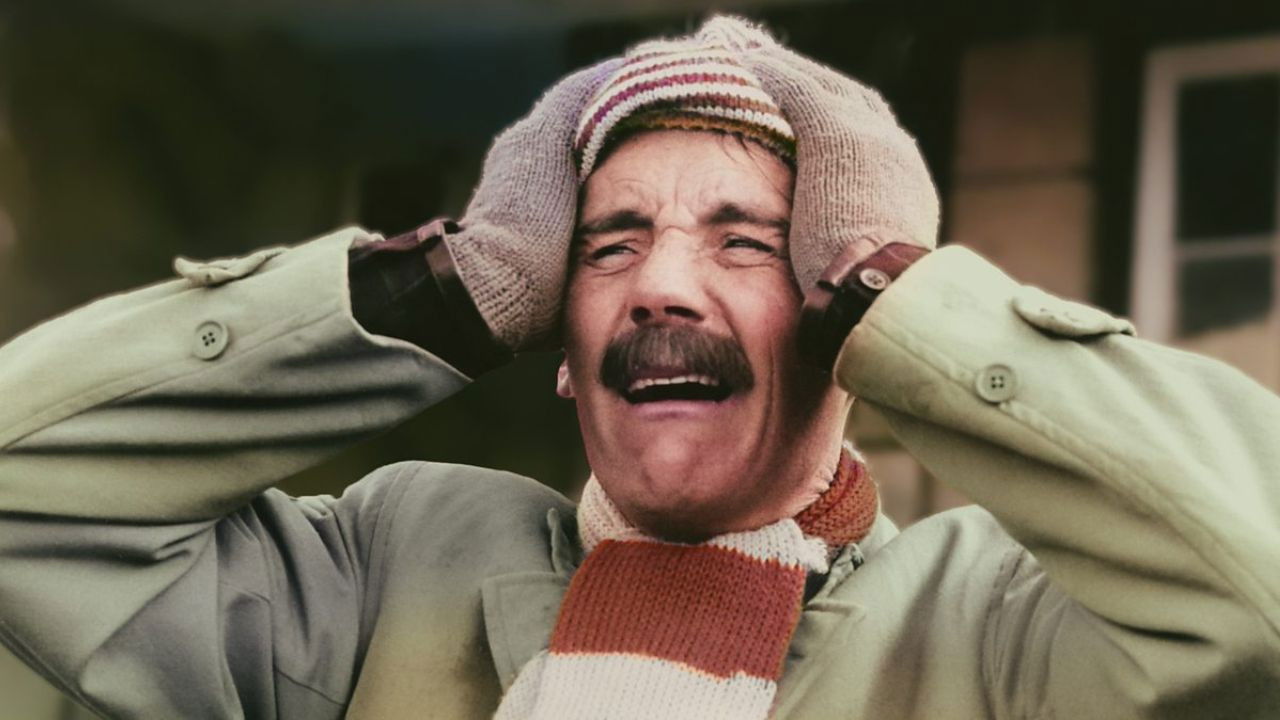 Golden Gordon Background