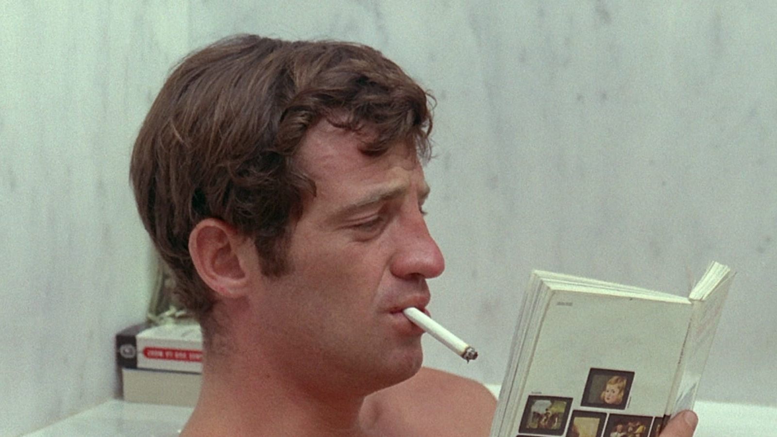 Pierrot le Fou Background