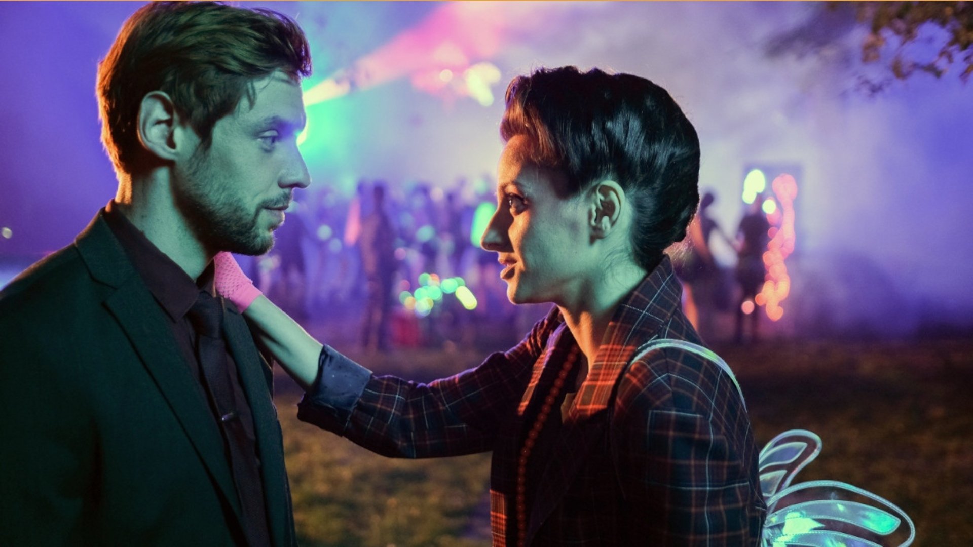 Tage mit Naadirah Background