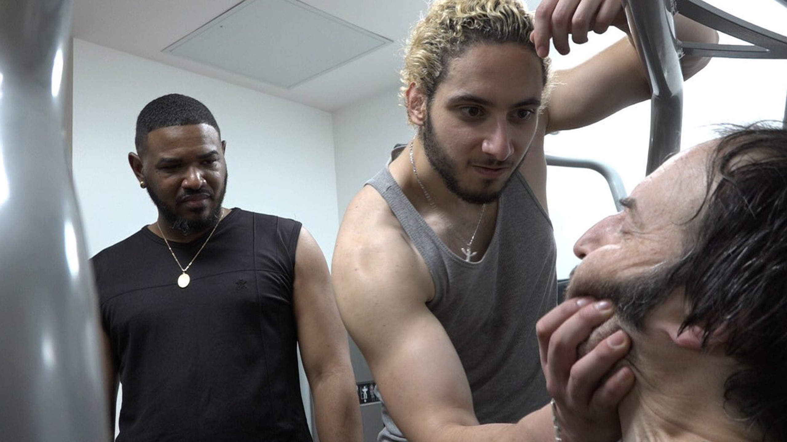 Tends-moi la main Background