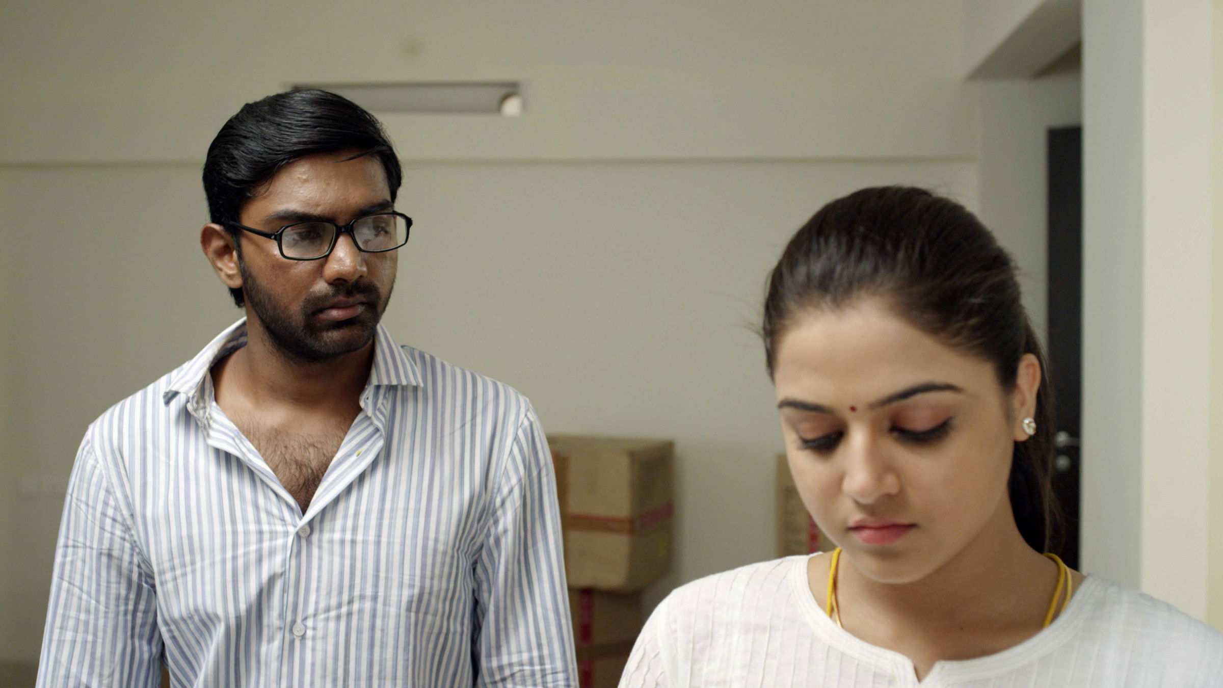 Maalai Nerathu Mayakkam Background