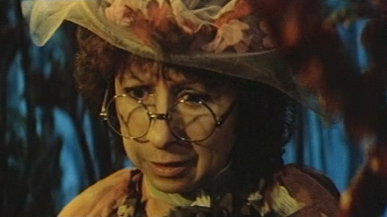 Fairies' Autumn Gift Background