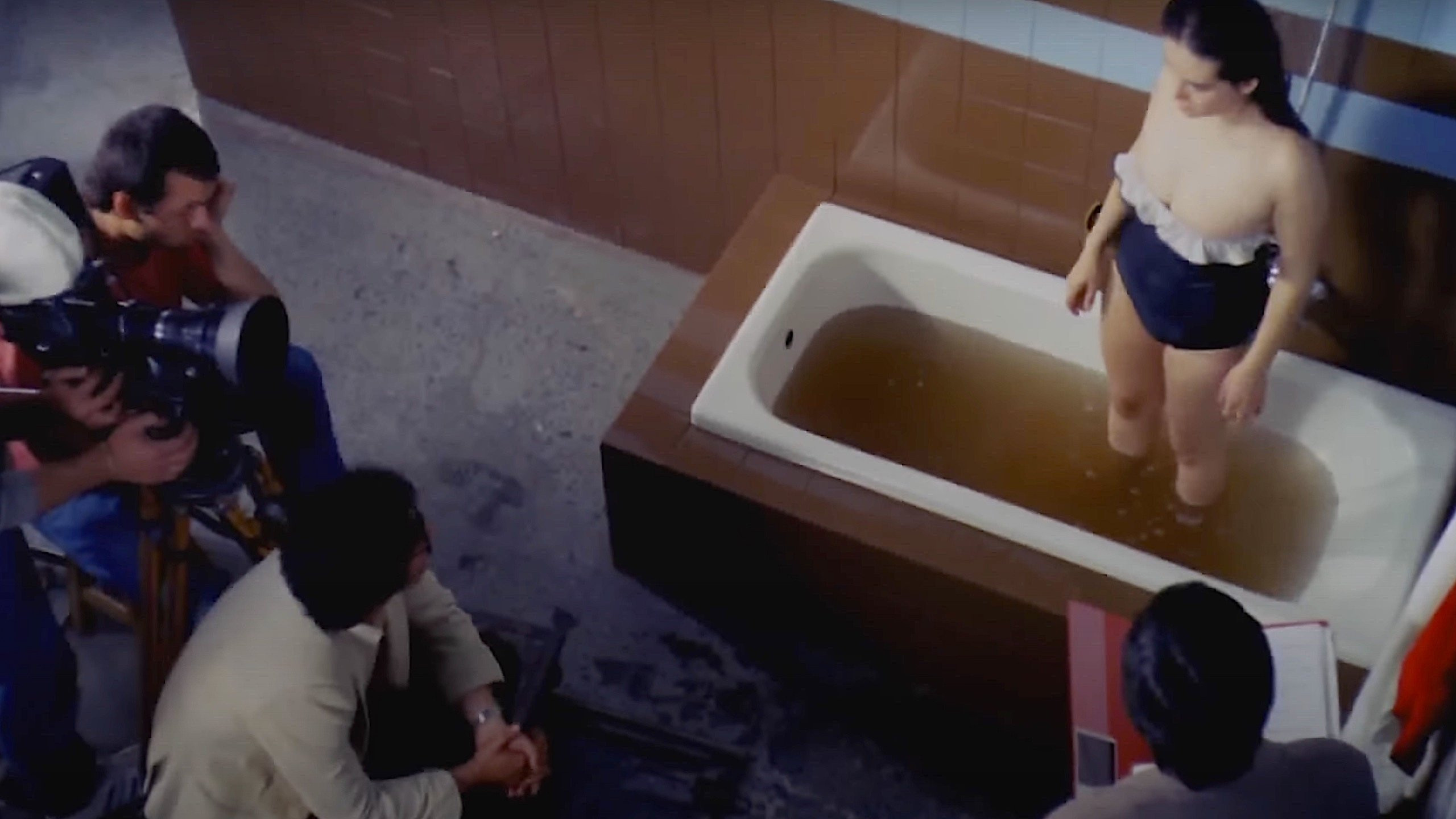 Aaahh Belinda Background