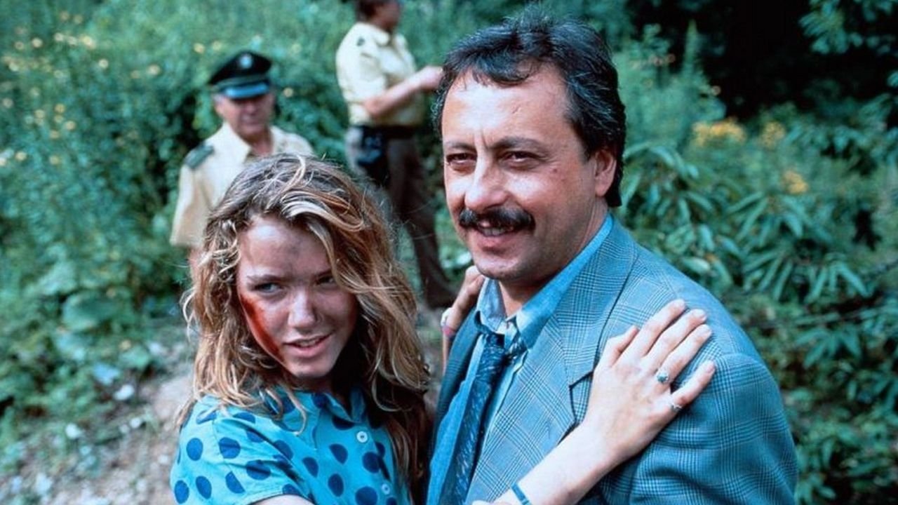 Four Junior Detectives Background