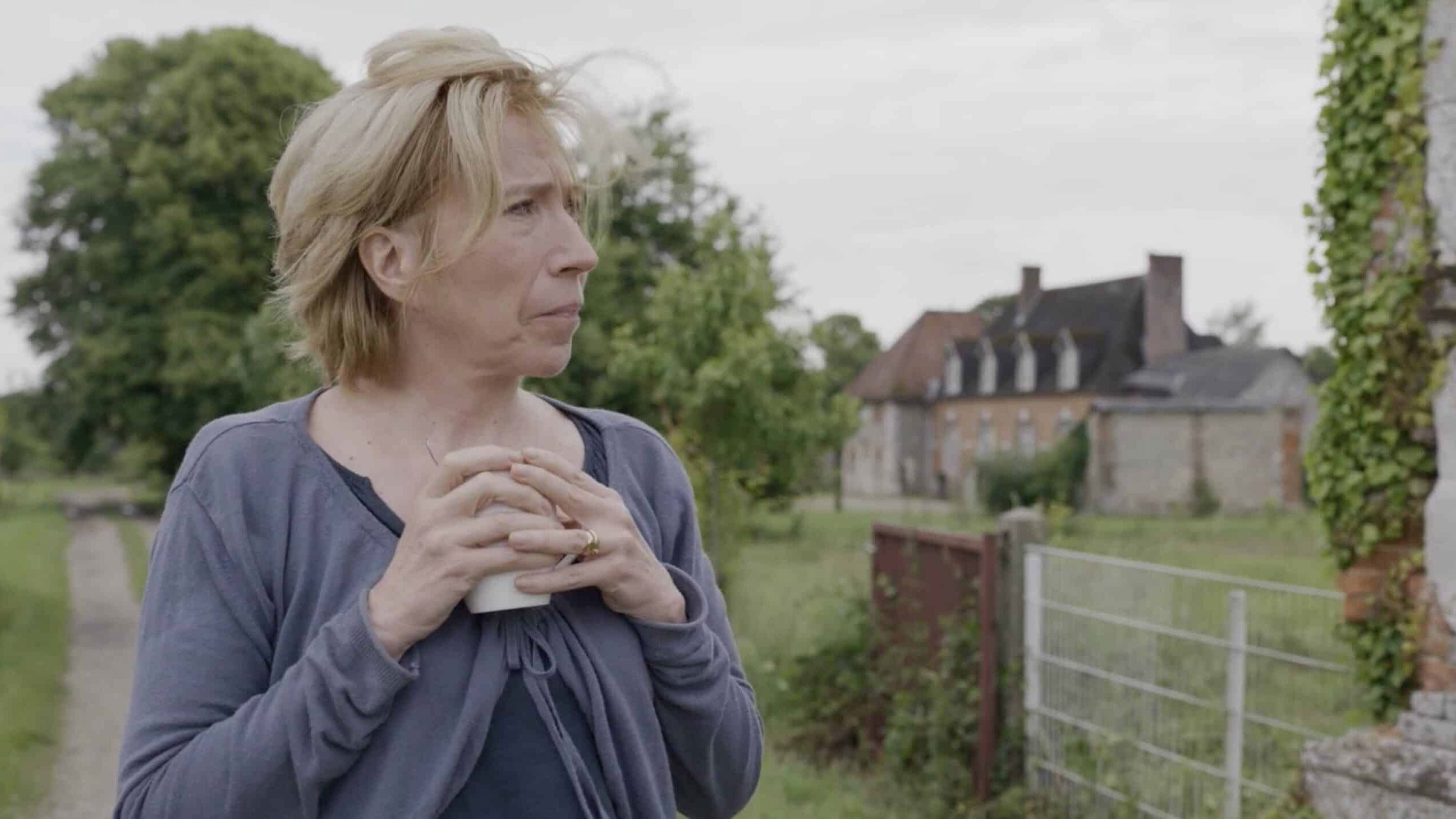 Les cahiers au feu Background