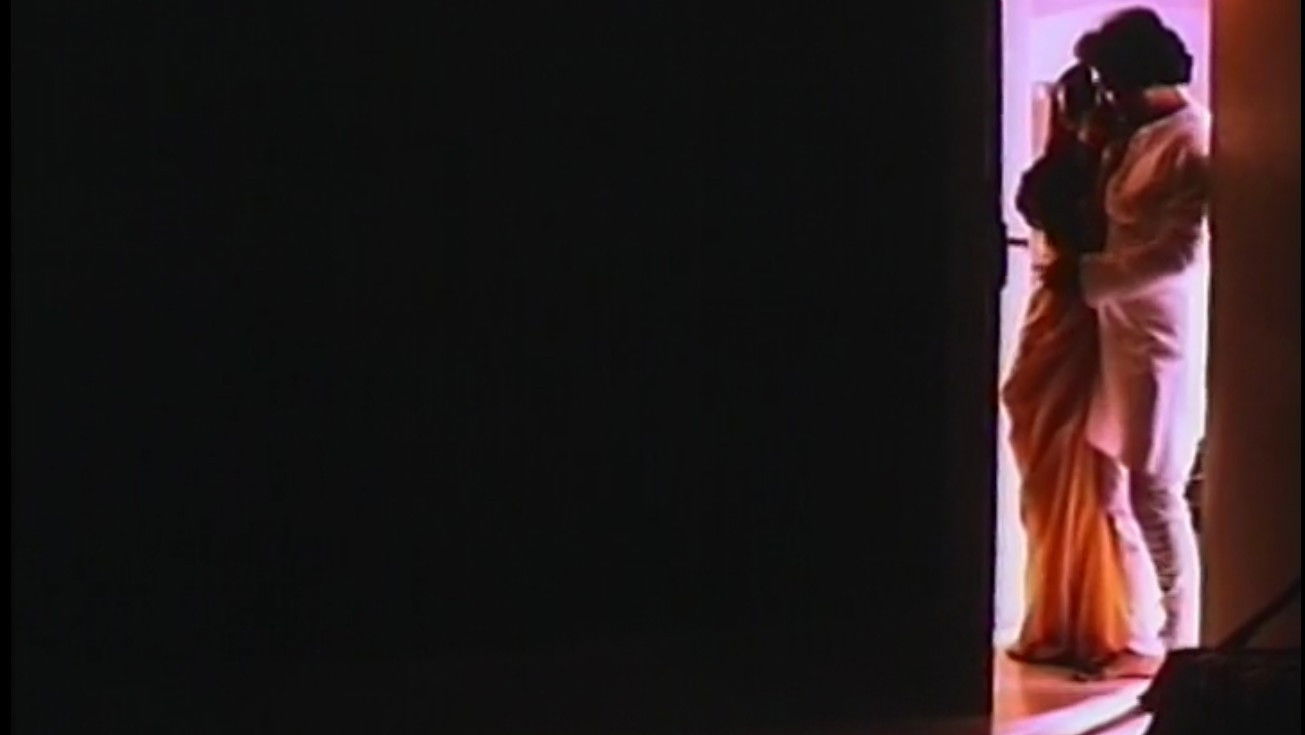 Mouna Raagam Background