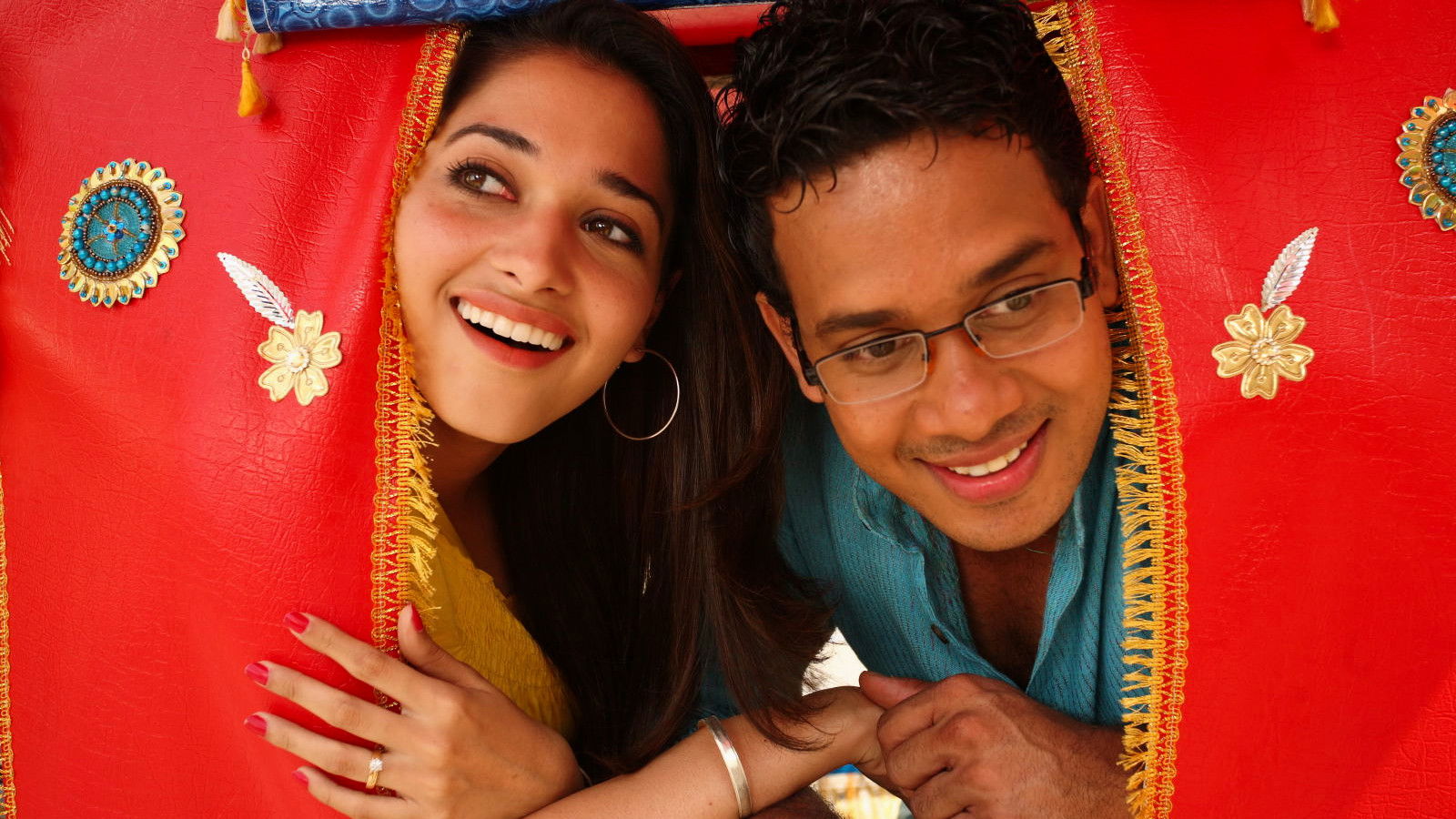 Kanden Kadhalai Background