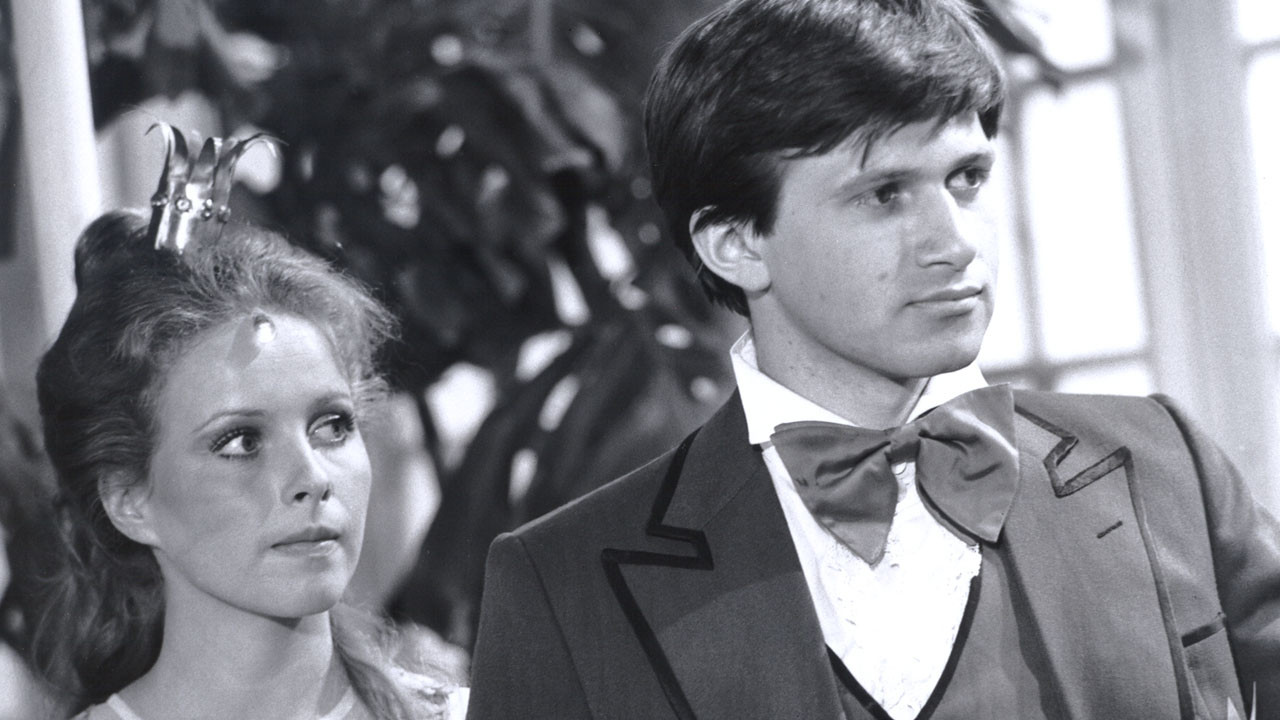 Láďo, ty jsi princezna! Background