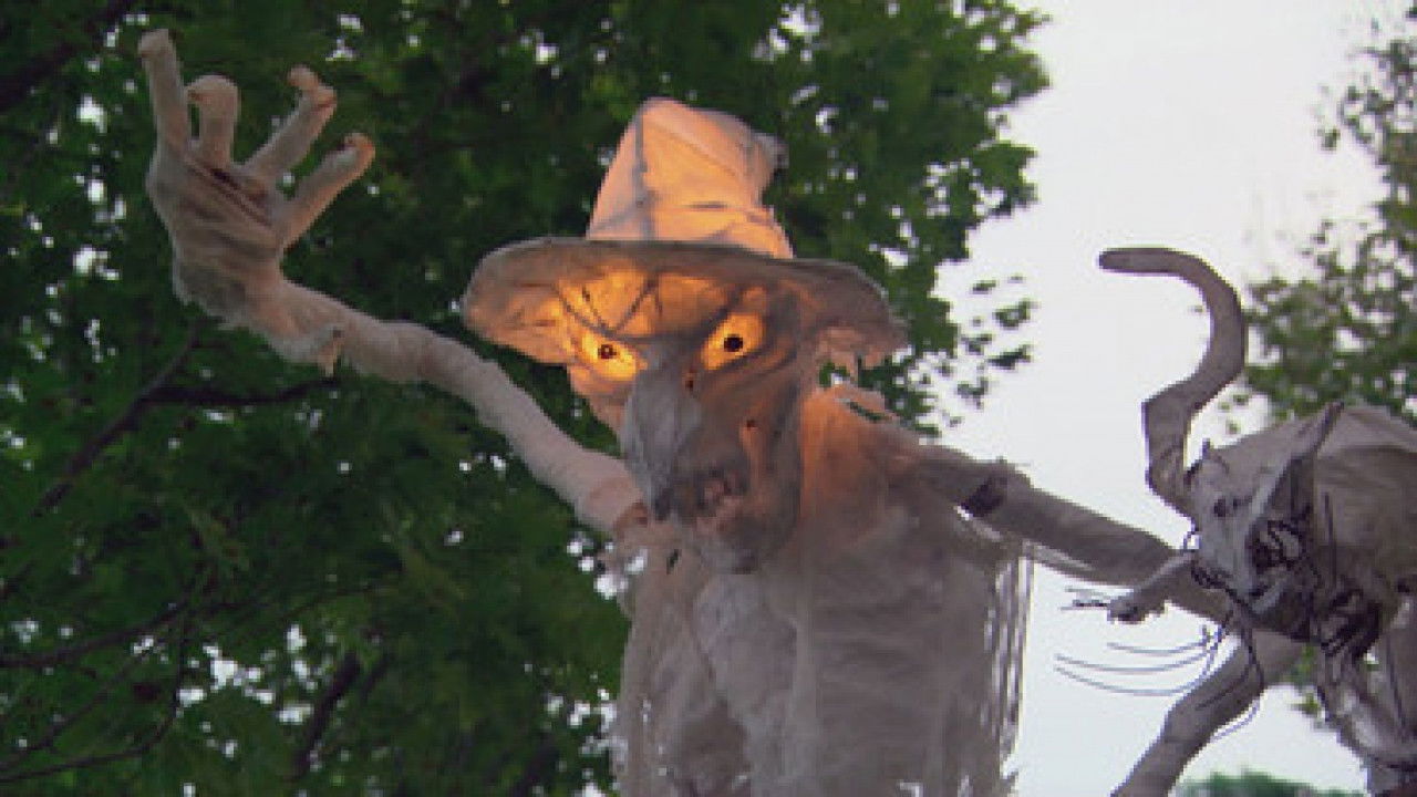 Martha Stewart Holidays: Martha's Halloween Ideas Background