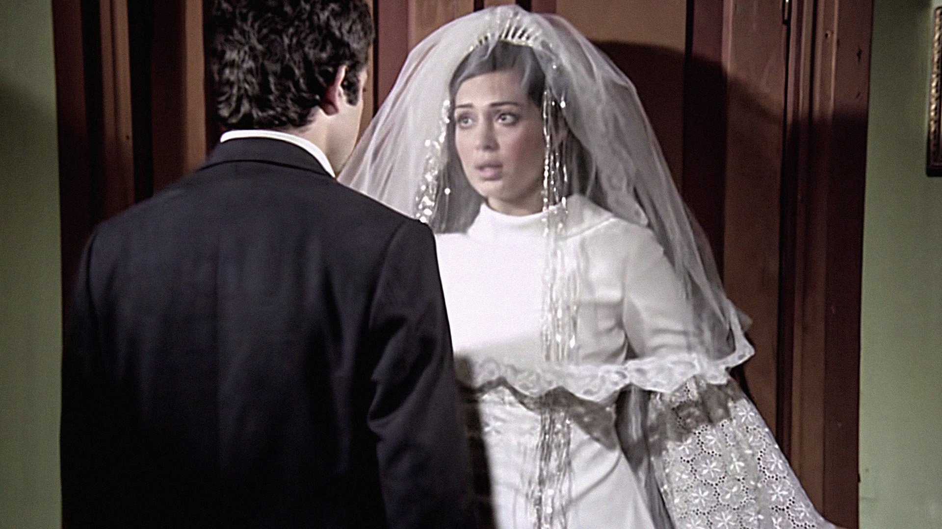 Sultan Gelin Background