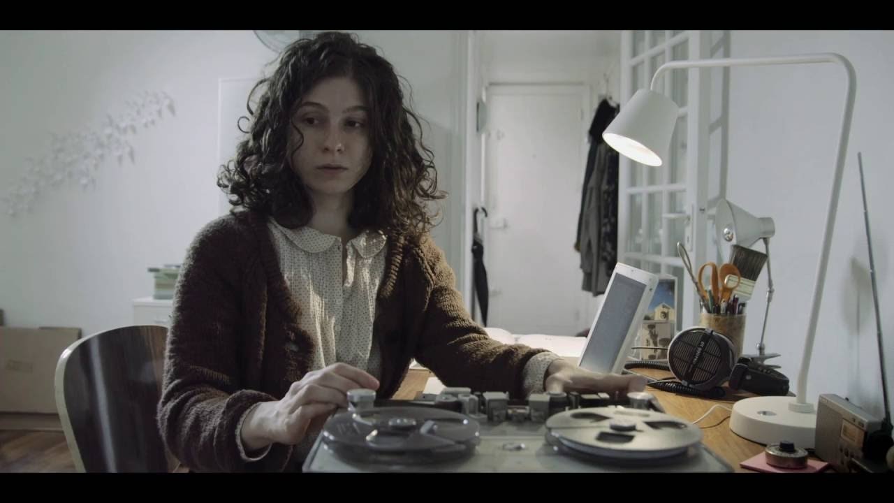 Solange And The Living Background