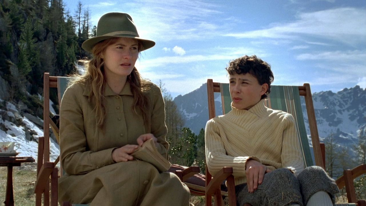 The Counterfeiters Background