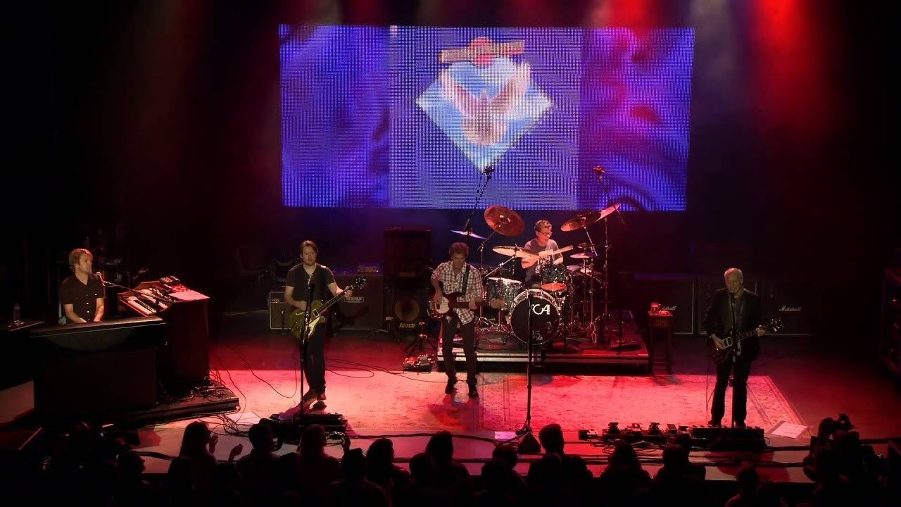 FCA! 35 Tour: An Evening With Peter Frampton Background