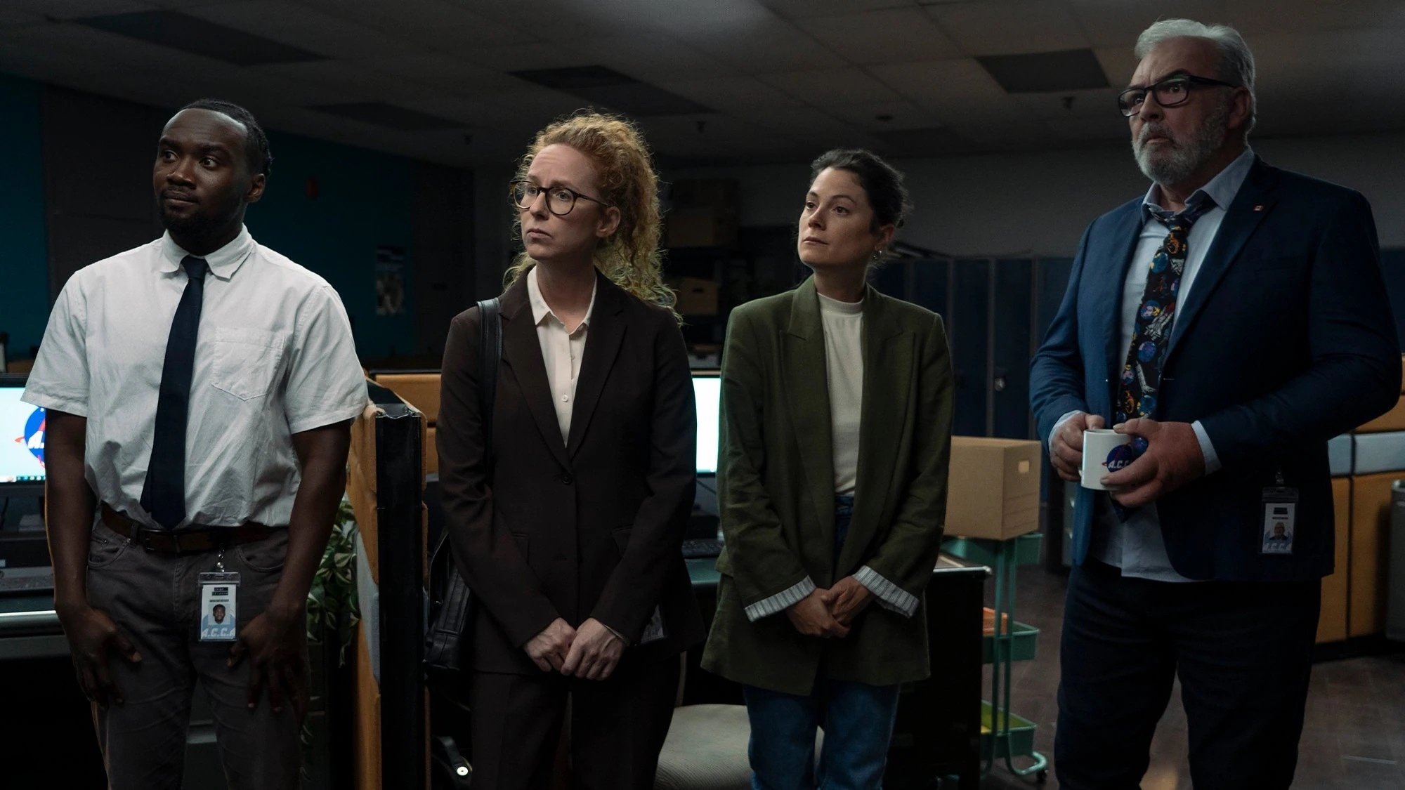 Ils sont parmi nous Background