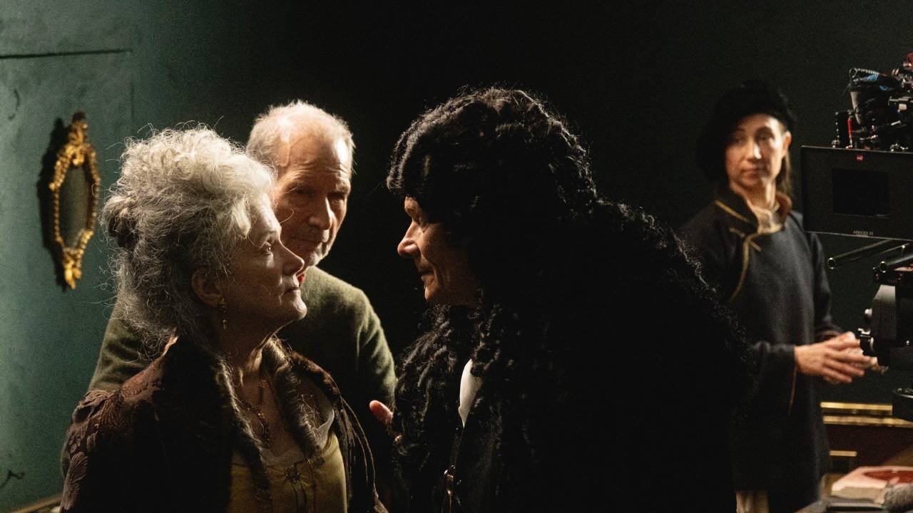 Leibniz – Chronicle of a Lost Painting Background