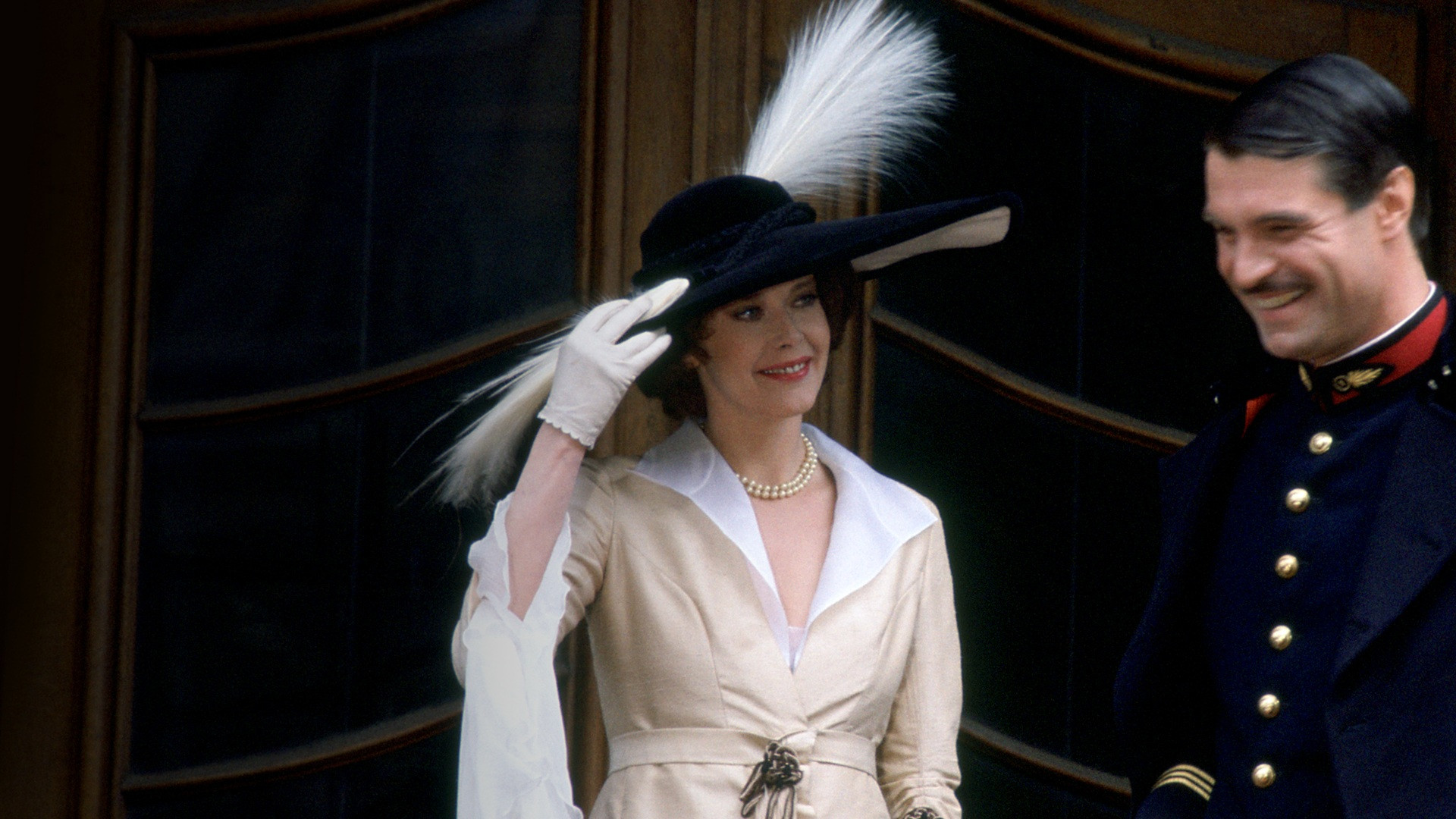 Mata Hari Background