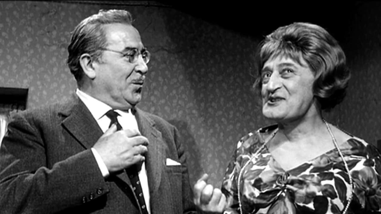 Totòtruffa '62 Background