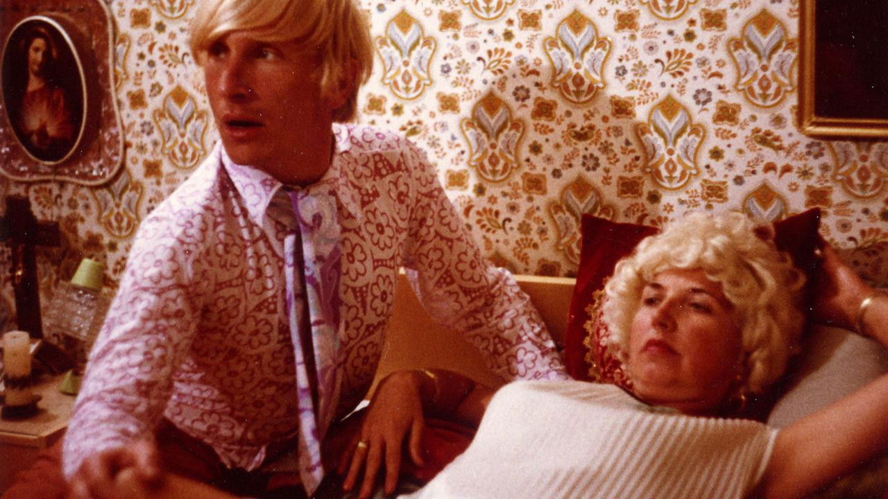 Die Bettwurst Background