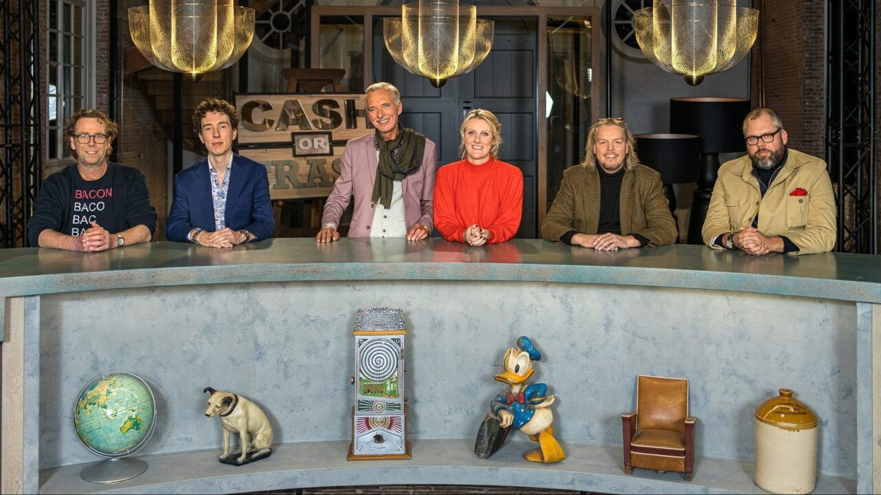 Cash or Trash Background