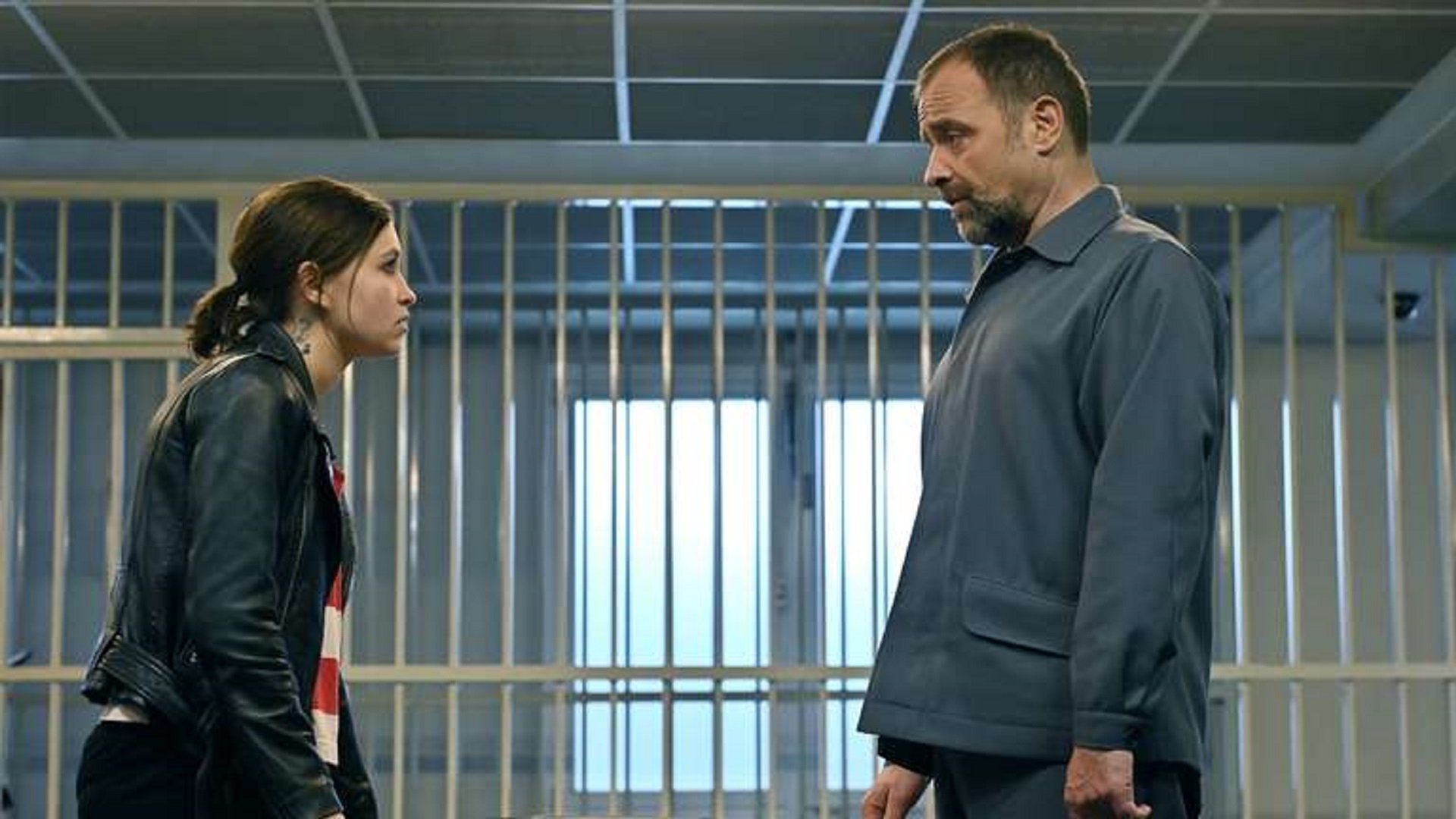 Auris - Die Frequenz des Todes Background