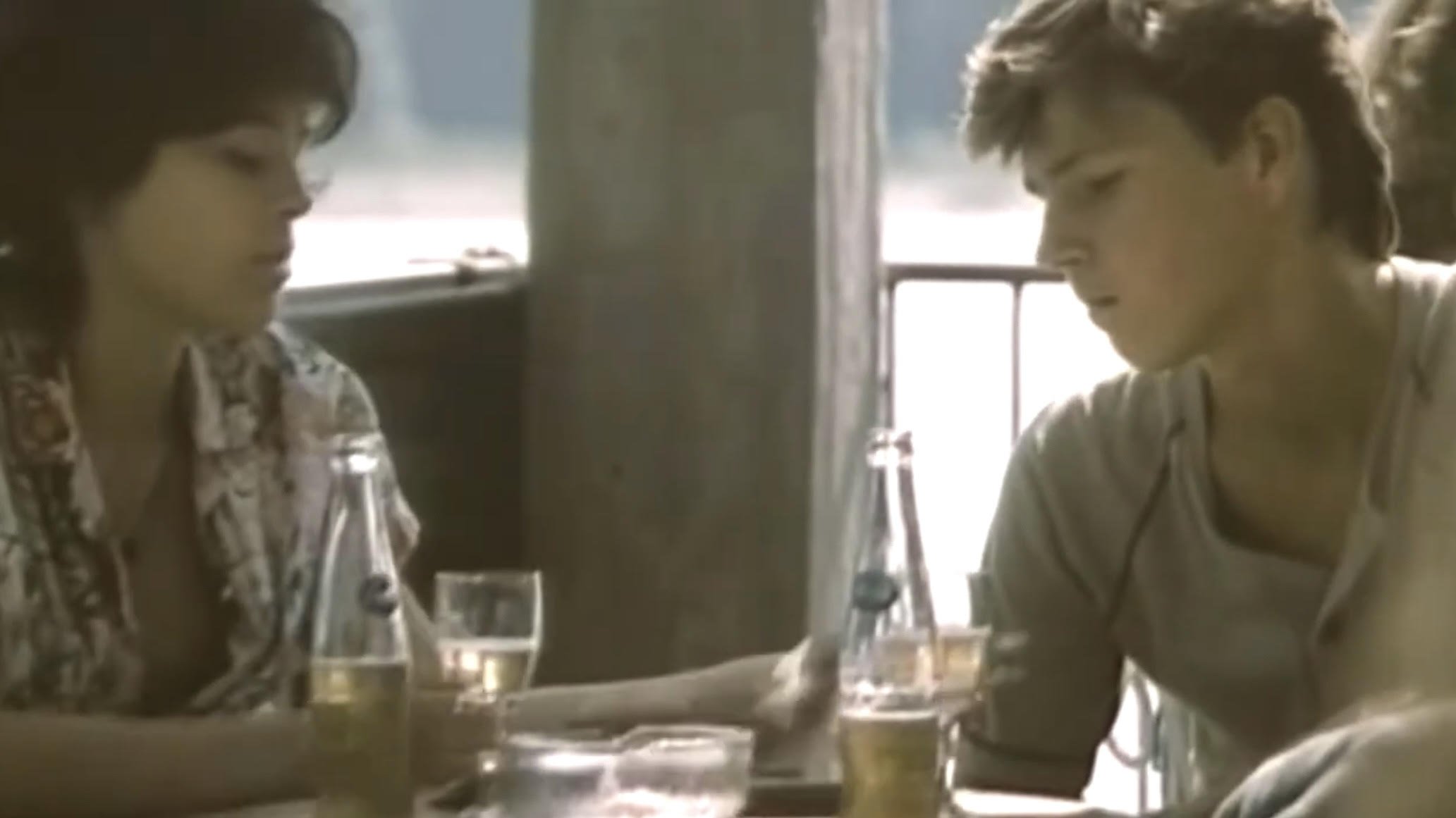 Frogs and other fish Background