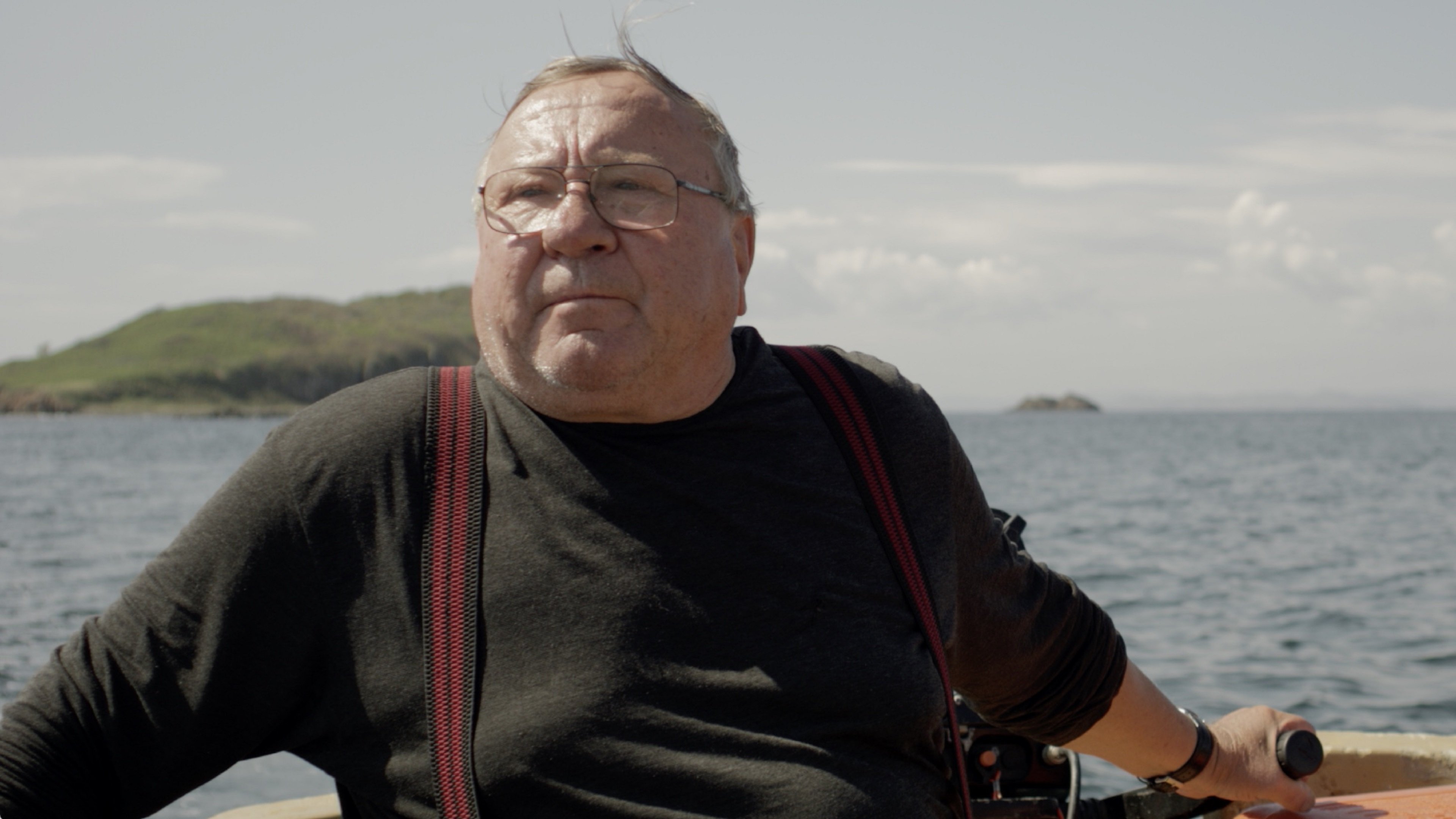 Fatei and the Sea Background