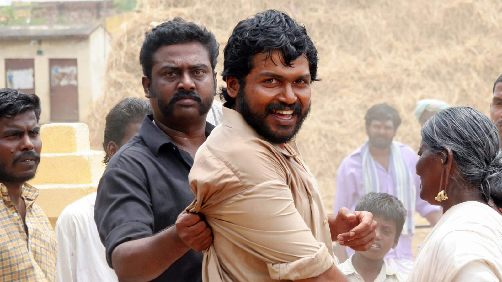 Paruthiveeran Background