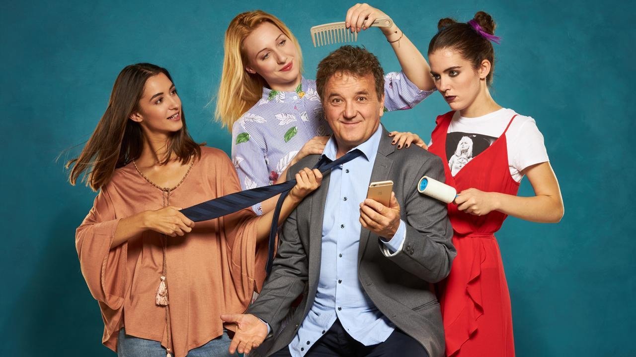 Apatigris Background