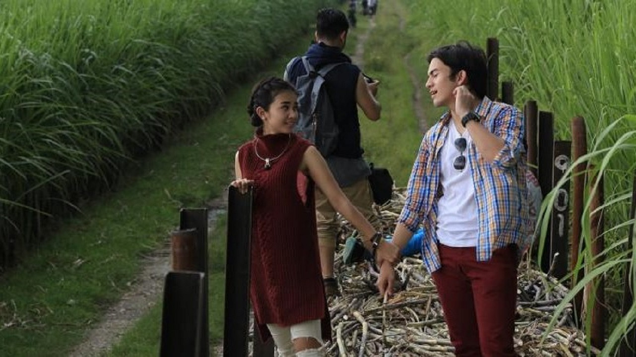 ILY from 38.000 Ft Background