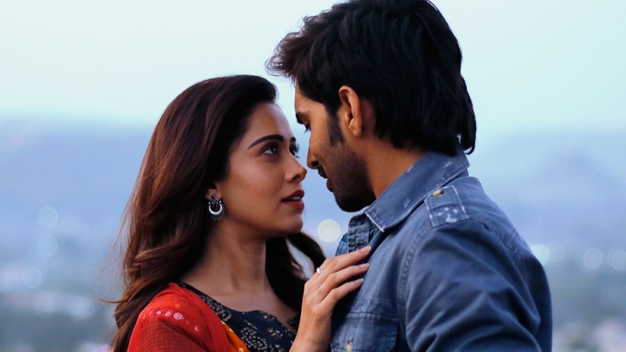 Janhit Mein Jaari Background