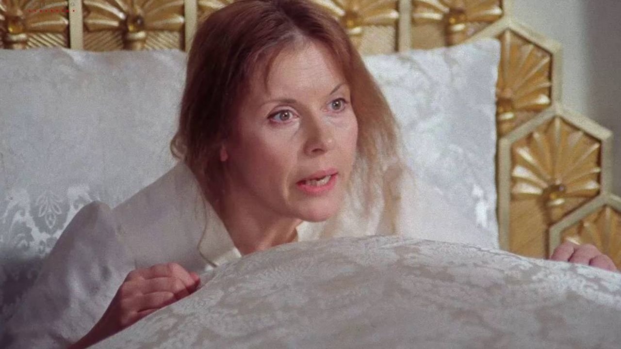 The Swapped Queen Background