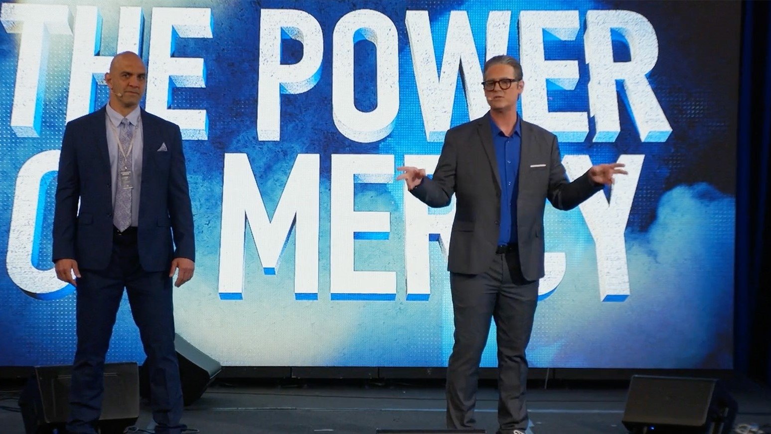 The 11th Annual On Cinema Oscar Special LIVE from AmatoCon Background