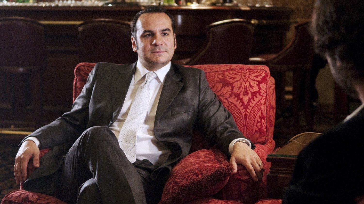 Moi, Michel G., milliardaire, maître du monde Background