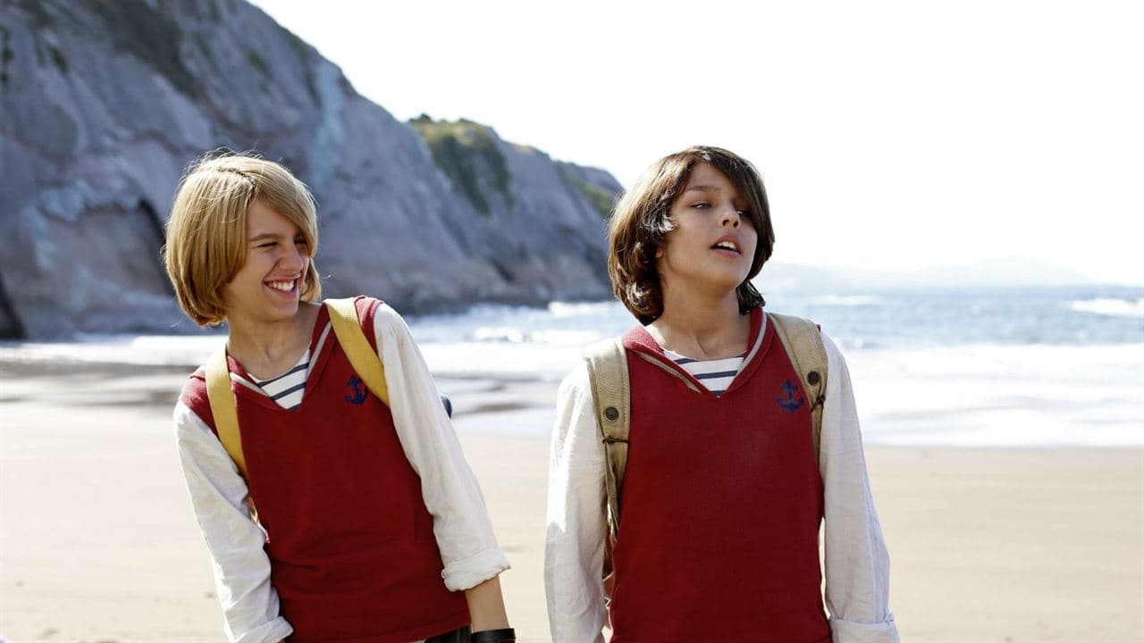 Zipi y Zape y la isla del capitán Background