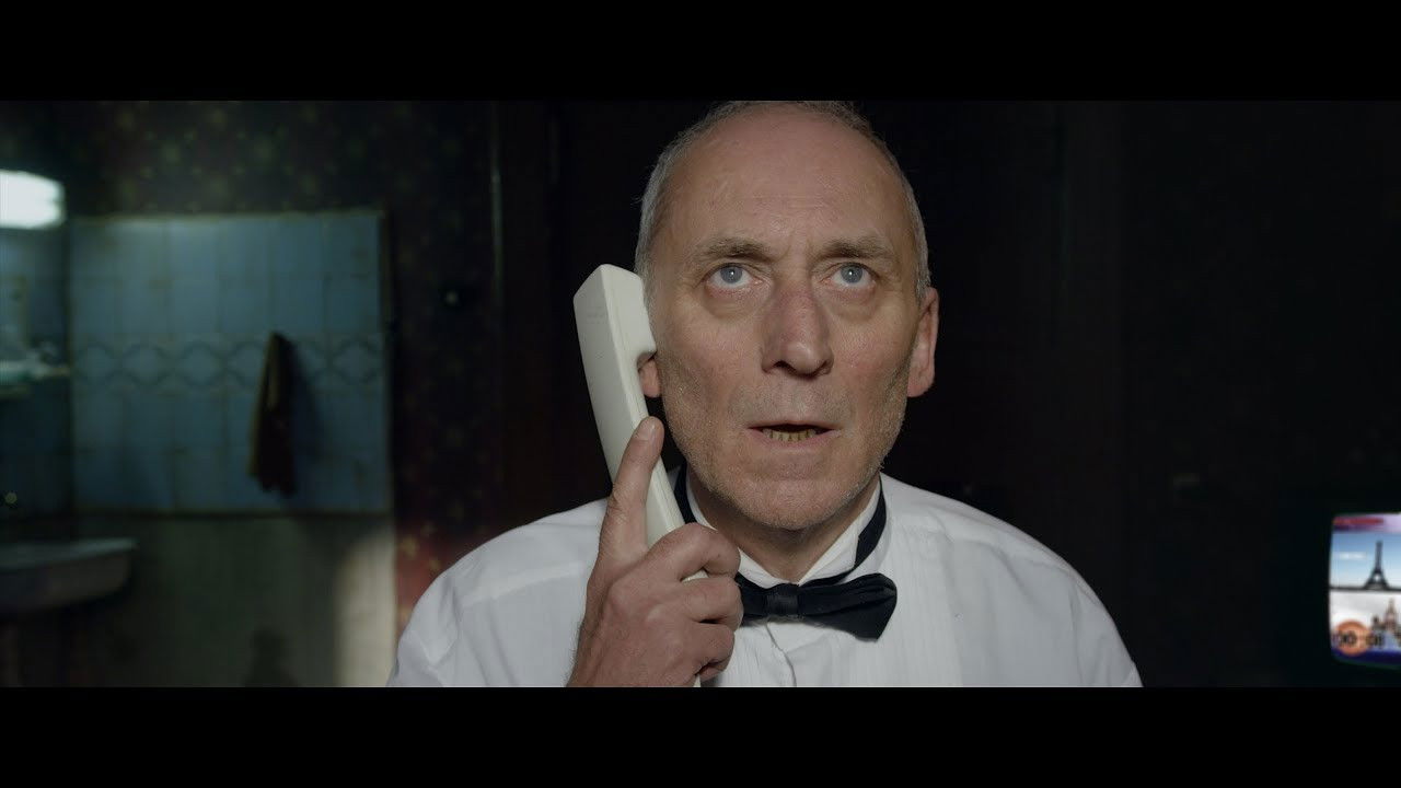 8 Minutes Background