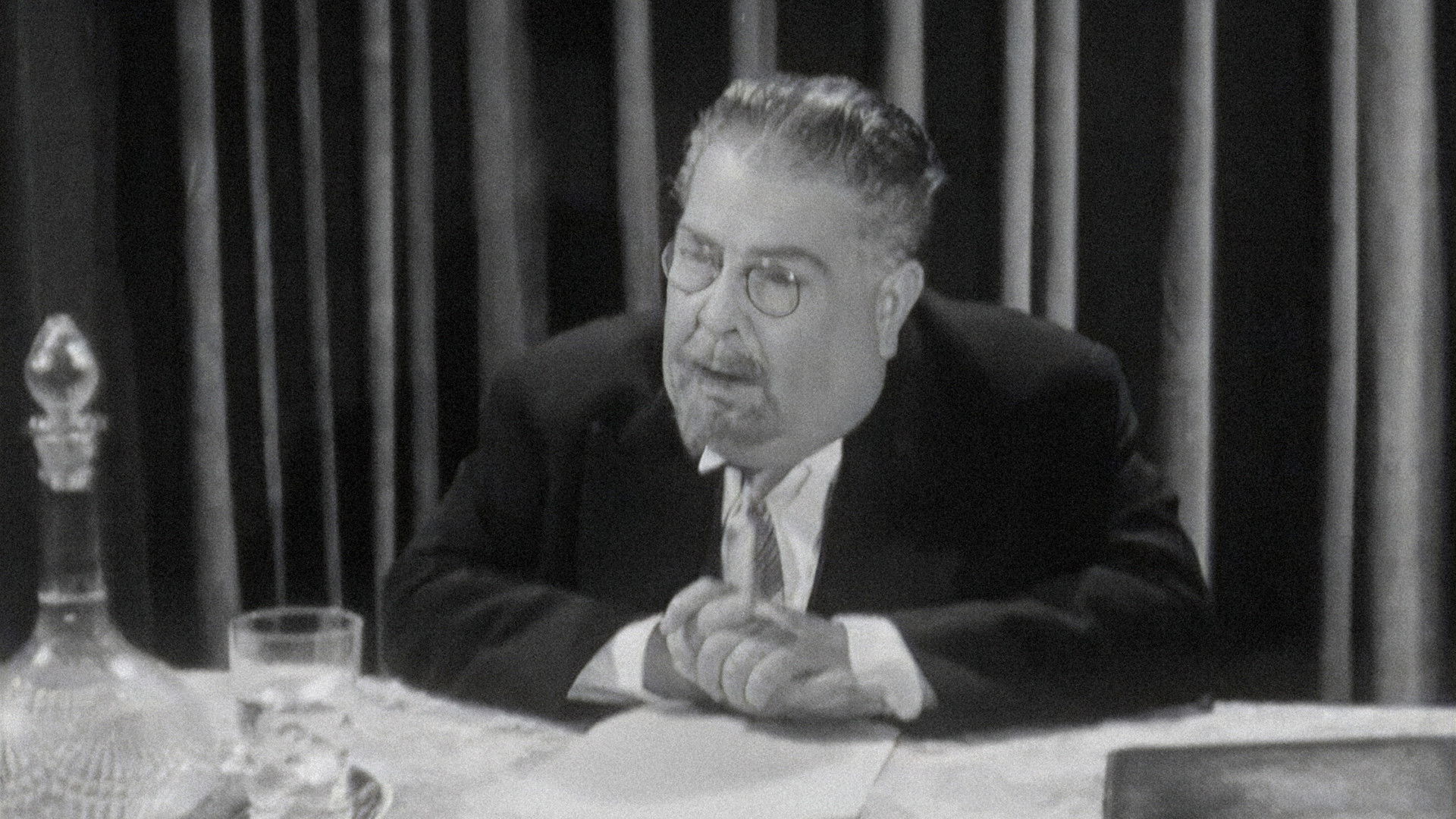 O Zé Analfabeto e o Trânsito Background