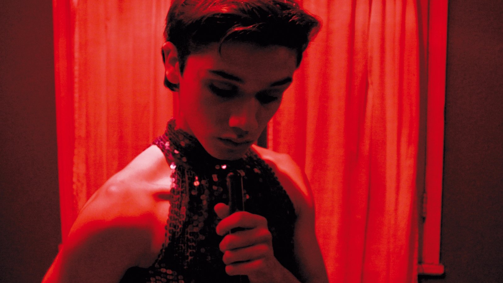 Nunca vas a estar solo Background