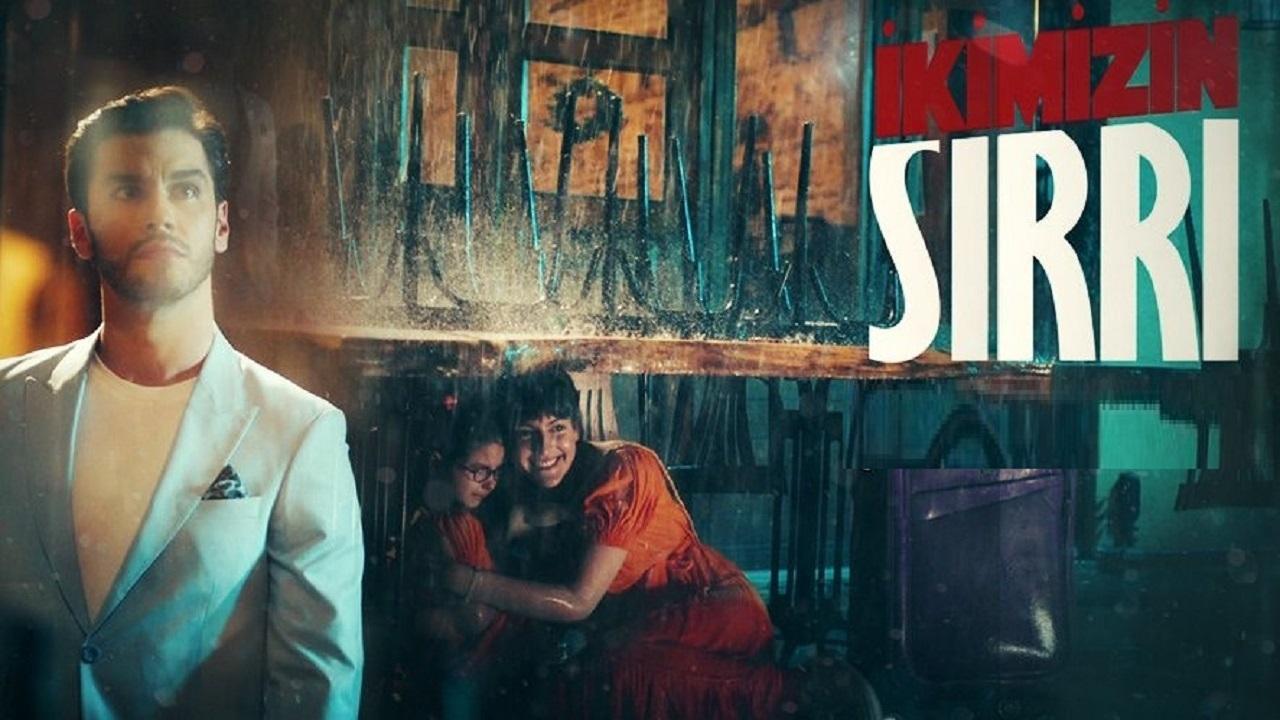 İkimizin Sırrı Background