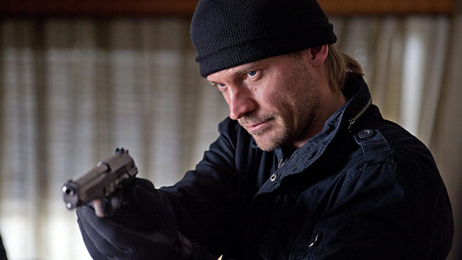 Headhunters Background