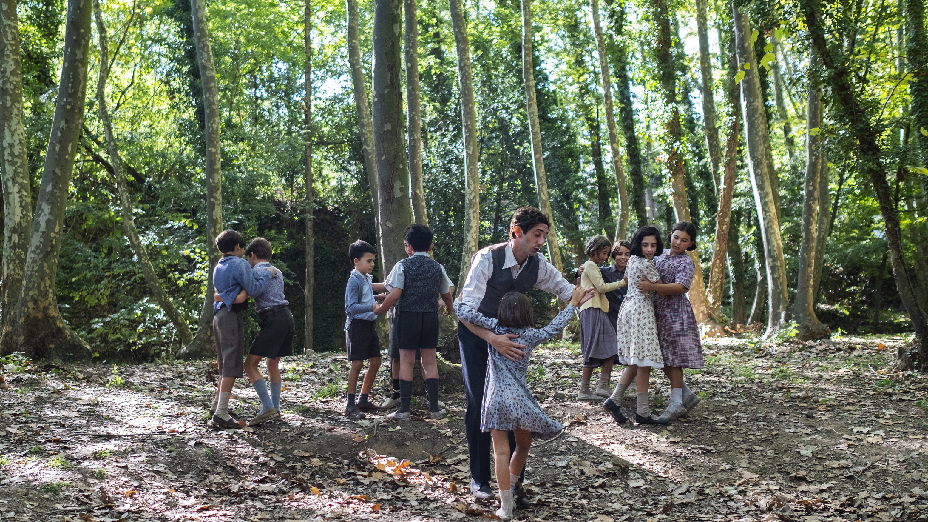 El maestro que prometió el mar Background