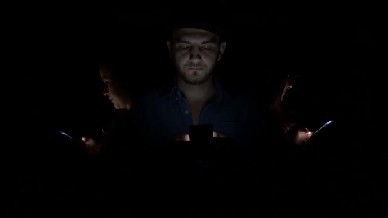 Kirk Cameron: Connect Background